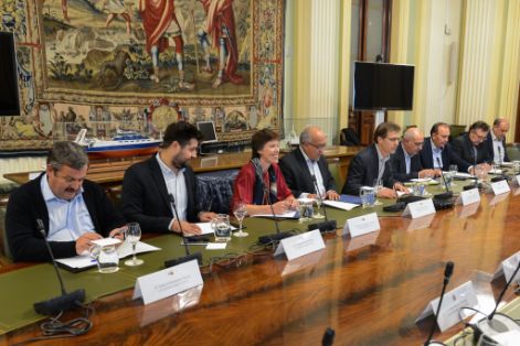 HOY, EN LA SEDE DEL MINISTERIO