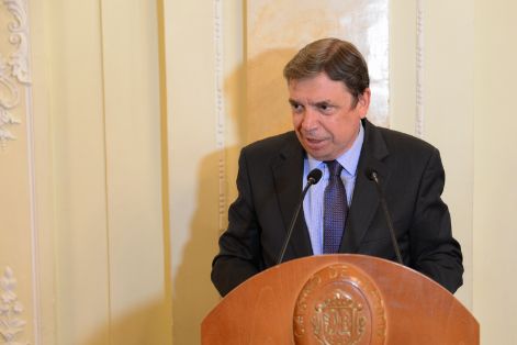 HOY, EN EL ACTO CONMEMORATIVO DEL 60 ANIVERSARIO DEL DÍA INTERNACIONAL LÁCTEO, ORGANIZADO POR FENIL