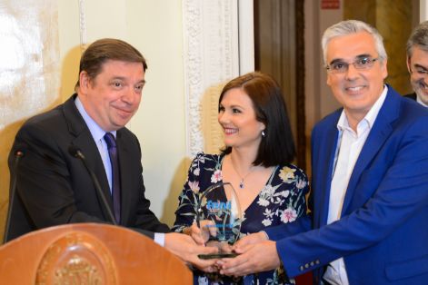 HOY, EN EL ACTO CONMEMORATIVO DEL 60 ANIVERSARIO DEL DÍA INTERNACIONAL LÁCTEO, ORGANIZADO POR FENIL