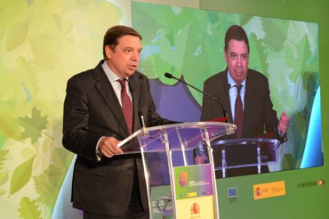 EN LA ENTREGA DE LOS PREMIOS EXCELENCIA A LA INNOVACIÓN PARA MUJERES RURALES 