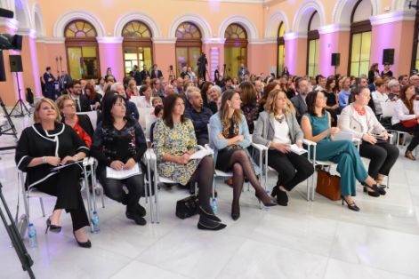 EN LA ENTREGA DE LOS PREMIOS EXCELENCIA A LA INNOVACIÓN PARA MUJERES RURALES 