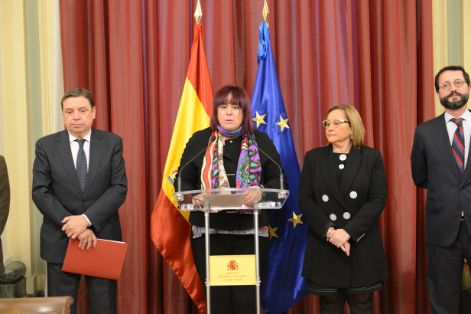 EN LA FIRMA DEL CONVENIO DE ADHESIÓN DE LA JUNTA DE EXTREMADURA 