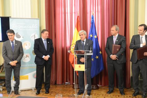 Hoy, en la firma de los Protocolos de adhesión para la tenencia responsable de los animales de compañía 