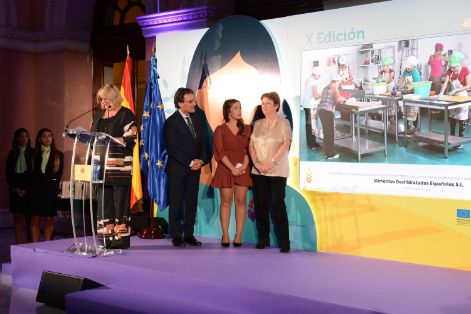 En la entrega de los X Premios de Excelencia a la Innovación para Mujeres Rurales 2019