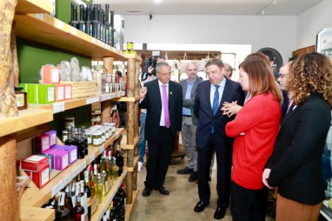 HOY, TRAS LA REUNIÓN QUE HA MANTENIDO CON LA PRESIDENTA DEL GOBIERNO DE LAS ISLAS BALEARES, EN PALMA