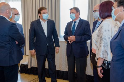 Hoy, en la firma del convenio para la modernización de regadíos en Extremadura