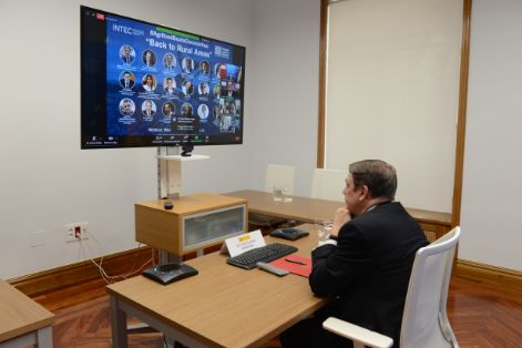 HOY, EN LA INAUGURACIÓN DE LA WEBINAR “VUELTA A LO RURAL” DE LA FUNDACIÓN EUROPEA PARA LA INNOVACIÓN Y LA APLICACIÓN DE LA TECNOLOGÍA 