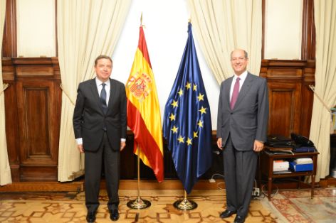 Hoy, en la sede del Ministerio 