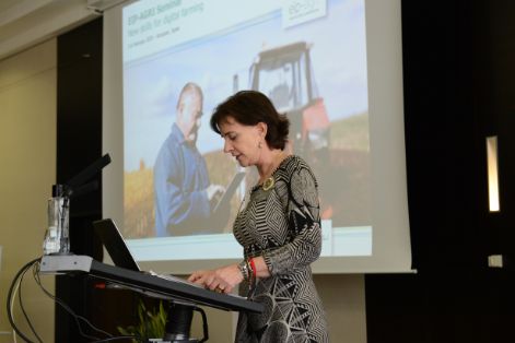 HOY, EN LA INAUGURACIÓN DEL SEMINARIO DESARROLLO DE HABILIDADES DIGITALES EN LA AGRICULTURA