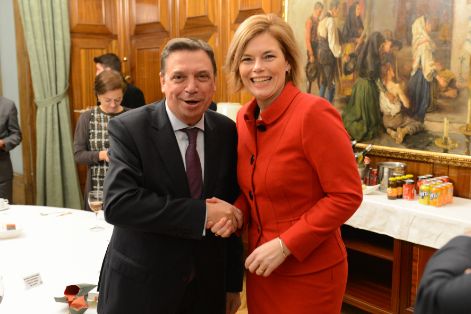 HOY, EN UN ENCUENTRO PRESIDIDO POR LOS MINISTROS DE AGRICULTURA Y ALIMENTACIÓN DE AMBOS PAÍSES