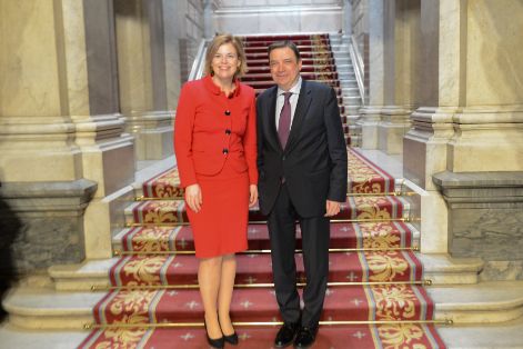 HOY, EN UN ENCUENTRO PRESIDIDO POR LOS MINISTROS DE AGRICULTURA Y ALIMENTACIÓN DE AMBOS PAÍSES