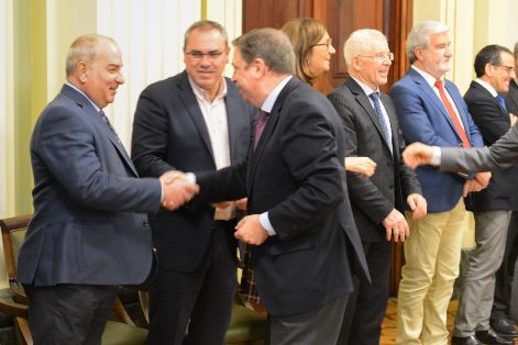 HOY, EN UNA REUNIÓN CON EL CONSEJO RECTOR DE COOPERATIVAS AGRO-ALIMENTARIAS DE ESPAÑA