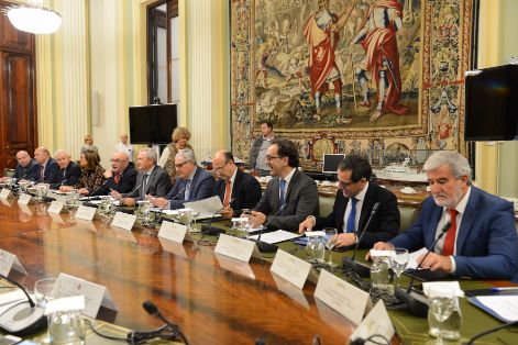 HOY, EN UNA REUNIÓN CON EL CONSEJO RECTOR DE COOPERATIVAS AGRO-ALIMENTARIAS DE ESPAÑA