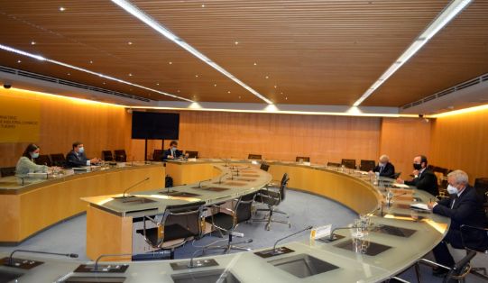 EN UNA REUNIÓN CON LA PLATAFORMA DE AFECTADOS DEL SECTOR AGROALIMENTARIO