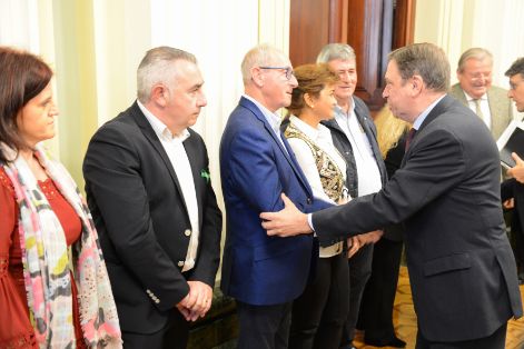 Hoy, en una reunión con el sector productor de frutas y hortalizas