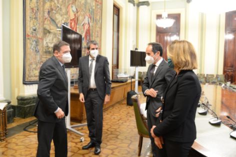 HOY, EN LA SEDE DEL MINISTERIO 