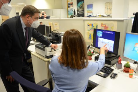 Hoy, en las visita a las instalaciones del grupo