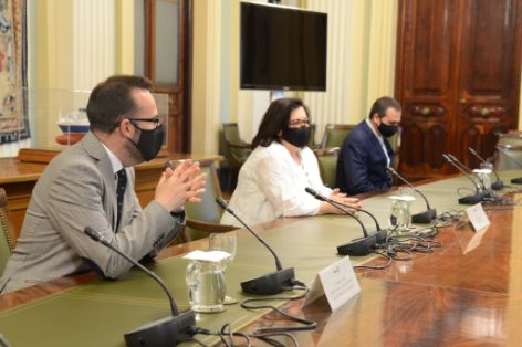 Hoy, en la sede del ministerio