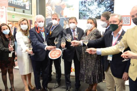 EN UNA VISITA AL SALÓN GOURMETS, FERIA INTERNACIONAL DE ALIMENTACIÓN Y BEBIDAS DE CALIDAD 
