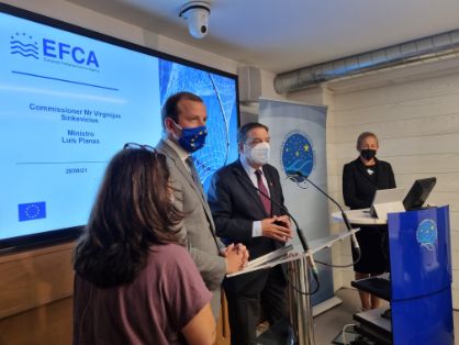 Hoy, en Vigo, junto al comisario de Medio Ambiente, Océanos y Pesca de la UE    