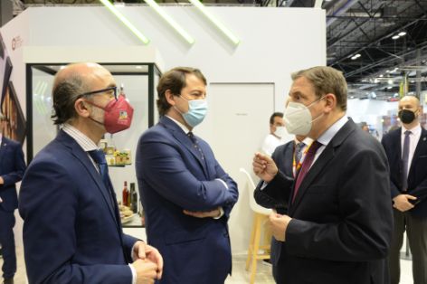 VISITA AL ESTAND INSTITUCIONAL DEL MAPA EN FITUR