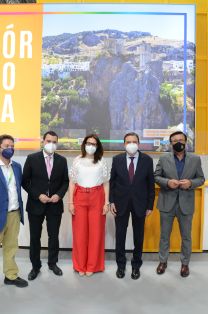 VISITA AL ESTAND INSTITUCIONAL DEL MAPA EN FITUR