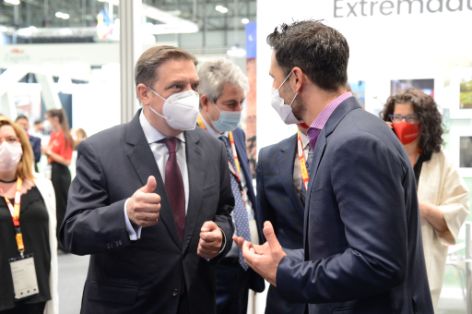 VISITA AL ESTAND INSTITUCIONAL DEL MAPA EN FITUR