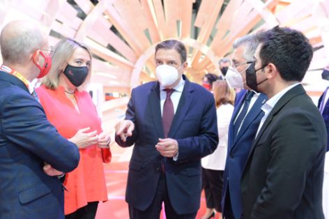 VISITA AL ESTAND INSTITUCIONAL DEL MAPA EN FITUR