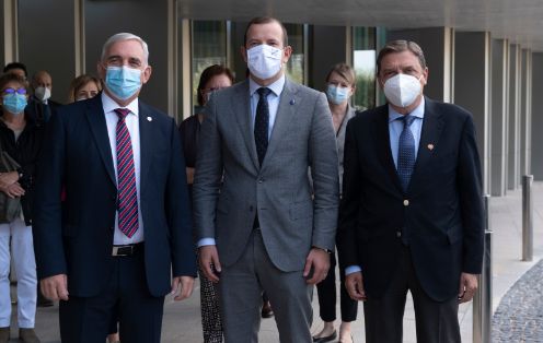 HOY, EN ALICANTE, JUNTO AL COMISARIO DE MEDIO AMBIENTE, OCÉANOS Y PESCA DE LA UE    