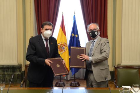 Durante la firma de un convenio con Feagas