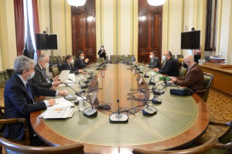 EN UNA REUNIÓN MANTENIDA HOY EN LA SEDE DEL MINISTERIO