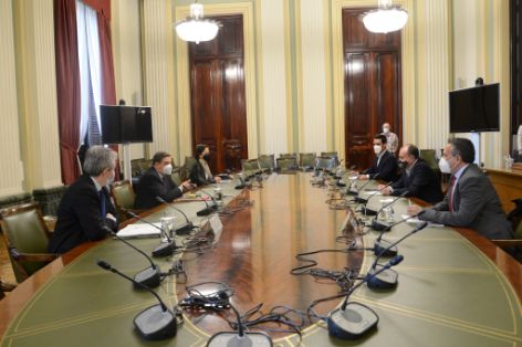 Hoy, en la sede del ministerio 