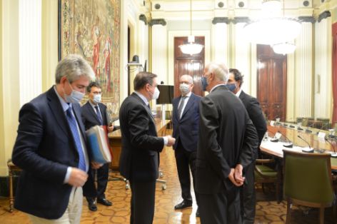 Hoy, en la sede del ministerio