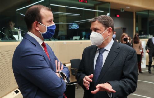 Invitado por el ministro de Agricultura, Pesca y Alimentación, Luis Planas 