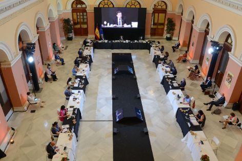 El ministro ha reunido en Madrid a los titulares autonómicos de Agricultura