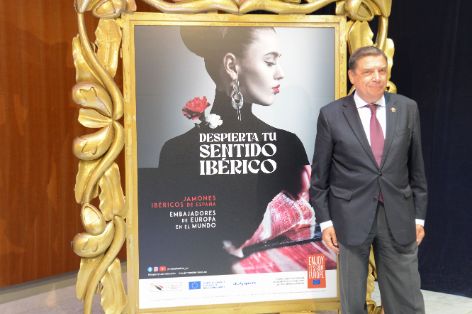 EN LA PRESENTACIÓN DE LA CAMPAÑA ‘JAMONES IBÉRICOS, EMBAJADORES DE EUROPA EN EL MUNDO’