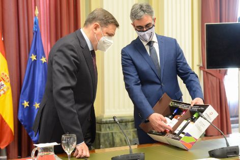 Hoy, en la presentación de la nueva contraetiqueta