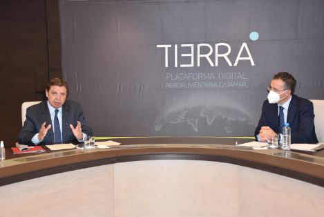 HOY, EN LA PRESENTACIÓN DE LA “PLATAFORMA TIERRA”, DE CAJAMAR 