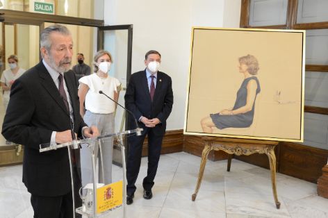 HOY, EN LA COLOCACIÓN DEL RETRATO OFICIAL DE LA EXMINISTRA EN LA SEDE DEL MINISTERIO