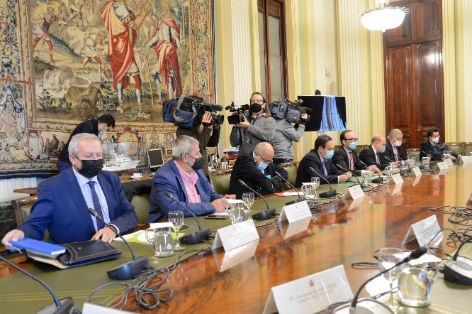 Hoy, tras la reunión con todos los integrantes de la cadena alimentaria