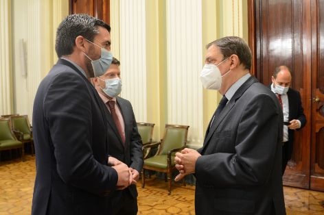 HOY, EN LA SEDE DEL MINISTERIO 