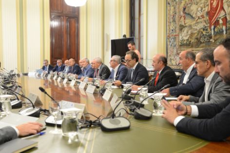 HOY, EN LA SEDE DEL MINISTERIO