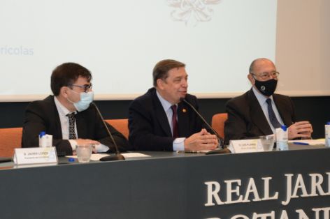 En la entrega de “Premios a la Sostenibilidad e Innovación en el Mundo Rural” del Consejo General de Colegios de Ingenieros Técnicos Agrícolas