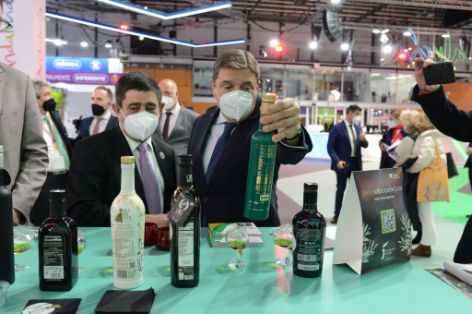 Durante su visita, hoy, a FITUR 2022  