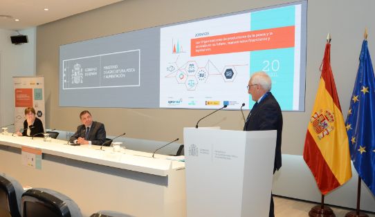 Hoy, en la inauguración de la jornada “Las organizaciones de productores de la pesca y la acuicultura”  