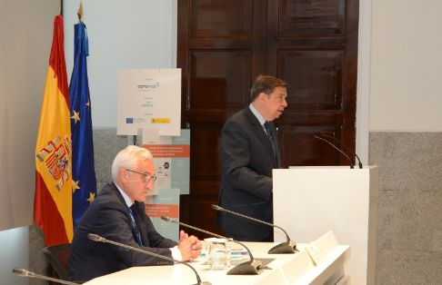 Hoy, en la inauguración de la jornada “Las organizaciones de productores de la pesca y la acuicultura”  