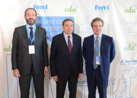 HOY, EN LA INAUGURACIÓN DEL CONGRESO EUROPEO DE INDUSTRIAS LÁCTEAS