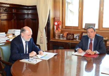 Hoy, en la sede del ministerio