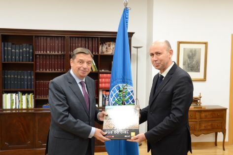 HOY, EN LA SEDE DEL CONSEJO OLEÍCOLA INTERNACIONAL