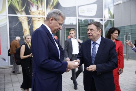 ENCUENTRO BILATERAL CON EL MINISTRO DE ALIMENTACIÓN Y AGRICULTURA DE ALEMANIA, CEM ÖZDEMIR, EN BIOFACH 2022